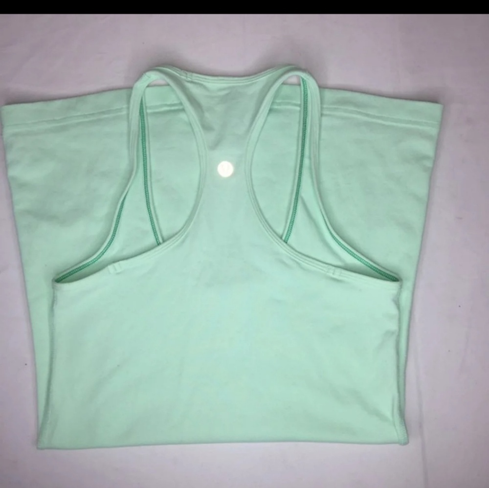 Lululemon tank